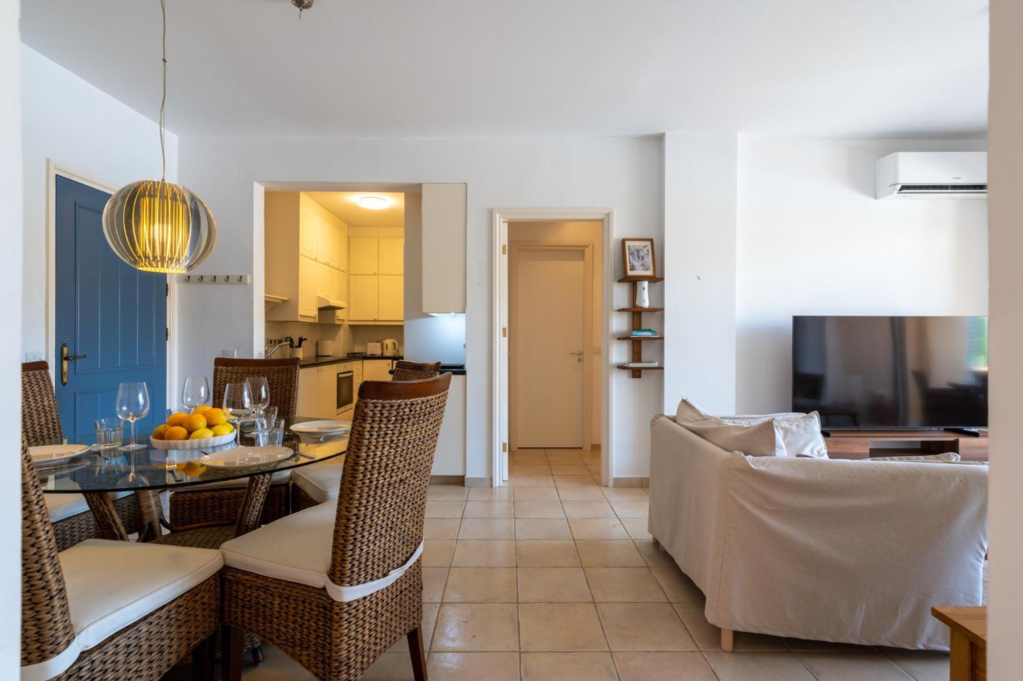 Tropical Paradise In Harbour Paphos, Central & Close To Beach Buitenkant foto