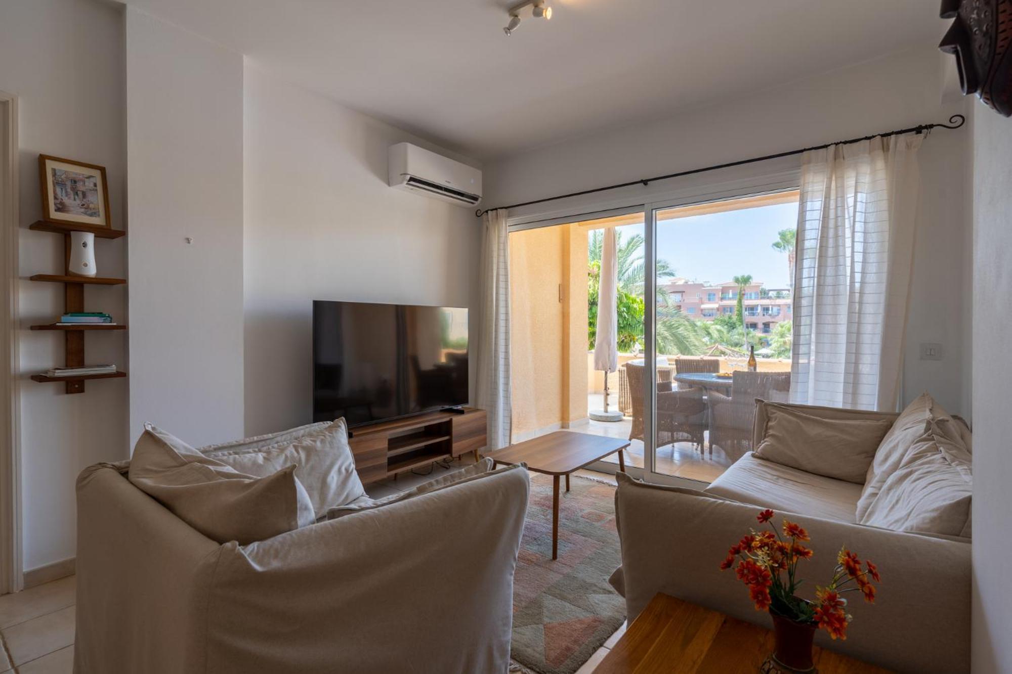 Tropical Paradise In Harbour Paphos, Central & Close To Beach Buitenkant foto